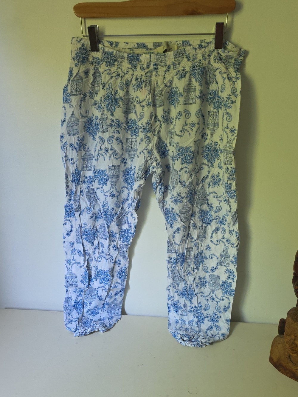 Love To Lounge Women's Blue & White Printed Elastic Waist Track Pants